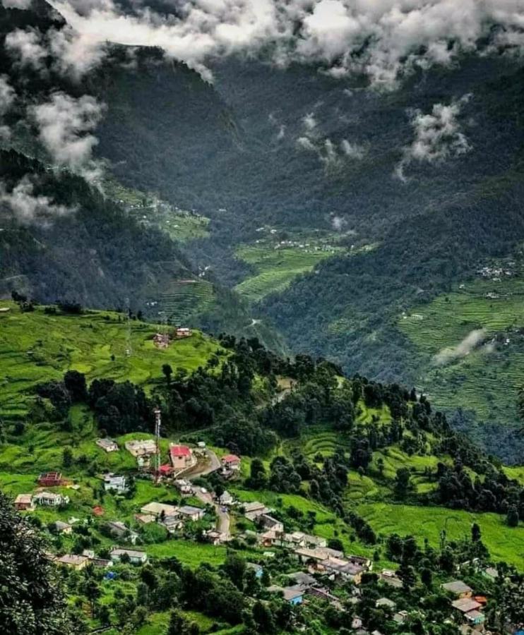 Moon Hotel Tungnath Ukhimath Eksteriør billede